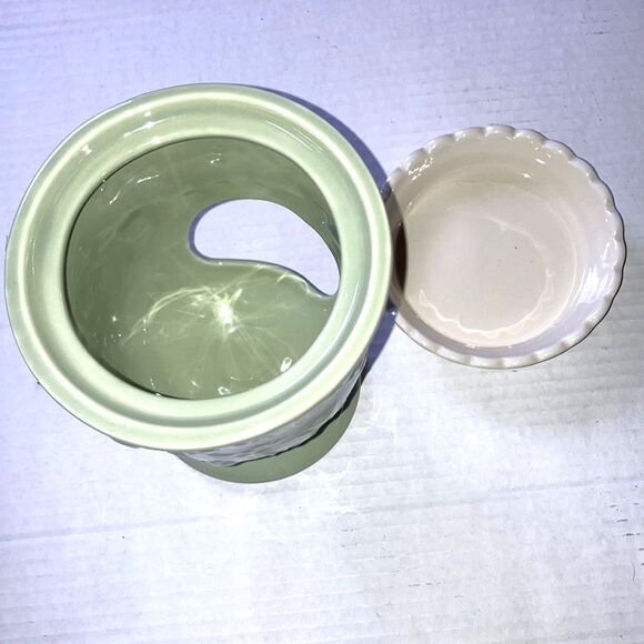HALLMARK Moments of Beauty Tart Candle Warmer Ceramic Green White 7 inches - Picture 6 of 9